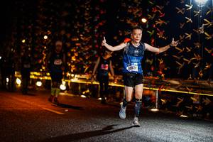 BIB: 408
                            <button type="button" onclick="openModal(18233482)" class="btn btn-primary btn-sm float-right btn-popup" data-toggle="modal" data-target=".modal-high-quality">
                        <i class="fas fa-shopping-cart"></i> Add to Cart
                    </button>
                                            <button type="button" onclick="isThisMe(18233482, true)" class="btn btn-success btn-sm float-right btn-popup btn-isme hidden" data-toggle="tooltip" data-placement="bottom" title="นี่คือรูปของคุณใช่ไหม คลิกที่นี่เพื่อเอาเข้าอัลบั้ม">
                        <i class="fas fa-plus"></i> Add to album
                    </button>
                    <button type="button" onclick="isThisMe(18233482, false)" class="btn btn-warning btn-sm float-right btn-popup btn-isnotme hidden">
                        <i class="fas fa-ban"></i> Remove from album
                    </button>