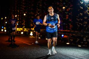 BIB: 42002
                            <button type="button" onclick="openModal(18233493)" class="btn btn-primary btn-sm float-right btn-popup" data-toggle="modal" data-target=".modal-high-quality">
                        <i class="fas fa-shopping-cart"></i> Add to Cart
                    </button>
                                            <button type="button" onclick="isThisMe(18233493, true)" class="btn btn-success btn-sm float-right btn-popup btn-isme hidden" data-toggle="tooltip" data-placement="bottom" title="นี่คือรูปของคุณใช่ไหม คลิกที่นี่เพื่อเอาเข้าอัลบั้ม">
                        <i class="fas fa-plus"></i> Add to album
                    </button>
                    <button type="button" onclick="isThisMe(18233493, false)" class="btn btn-warning btn-sm float-right btn-popup btn-isnotme hidden">
                        <i class="fas fa-ban"></i> Remove from album
                    </button>