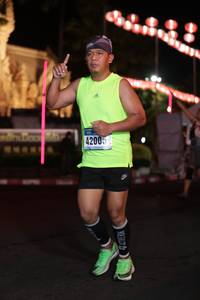 BIB: 42005
                            <button type="button" onclick="openModal(17329914)" class="btn btn-primary btn-sm float-right btn-popup" data-toggle="modal" data-target=".modal-high-quality">
                        <i class="fas fa-shopping-cart"></i> Add to Cart
                    </button>
                                            <button type="button" onclick="isThisMe(17329914, true)" class="btn btn-success btn-sm float-right btn-popup btn-isme hidden" data-toggle="tooltip" data-placement="bottom" title="นี่คือรูปของคุณใช่ไหม คลิกที่นี่เพื่อเอาเข้าอัลบั้ม">
                        <i class="fas fa-plus"></i> Add to album
                    </button>
                    <button type="button" onclick="isThisMe(17329914, false)" class="btn btn-warning btn-sm float-right btn-popup btn-isnotme hidden">
                        <i class="fas fa-ban"></i> Remove from album
                    </button>