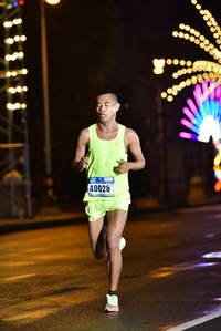 BIB: 40028
                            <button type="button" onclick="openModal(17314558)" class="btn btn-primary btn-sm float-right btn-popup" data-toggle="modal" data-target=".modal-high-quality">
                        <i class="fas fa-shopping-cart"></i> Add to Cart
                    </button>
                                            <button type="button" onclick="isThisMe(17314558, true)" class="btn btn-success btn-sm float-right btn-popup btn-isme hidden" data-toggle="tooltip" data-placement="bottom" title="นี่คือรูปของคุณใช่ไหม คลิกที่นี่เพื่อเอาเข้าอัลบั้ม">
                        <i class="fas fa-plus"></i> Add to album
                    </button>
                    <button type="button" onclick="isThisMe(17314558, false)" class="btn btn-warning btn-sm float-right btn-popup btn-isnotme hidden">
                        <i class="fas fa-ban"></i> Remove from album
                    </button>