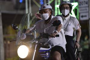 BIB: 
                            <button type="button" onclick="openModal(16281828)" class="btn btn-primary btn-sm float-right btn-popup" data-toggle="modal" data-target=".modal-high-quality">
                        <i class="fas fa-shopping-cart"></i> Add to Cart
                    </button>
                                            <button type="button" onclick="isThisMe(16281828, true)" class="btn btn-success btn-sm float-right btn-popup btn-isme hidden" data-toggle="tooltip" data-placement="bottom" title="นี่คือรูปของคุณใช่ไหม คลิกที่นี่เพื่อเอาเข้าอัลบั้ม">
                        <i class="fas fa-plus"></i> Add to album
                    </button>
                    <button type="button" onclick="isThisMe(16281828, false)" class="btn btn-warning btn-sm float-right btn-popup btn-isnotme hidden">
                        <i class="fas fa-ban"></i> Remove from album
                    </button>