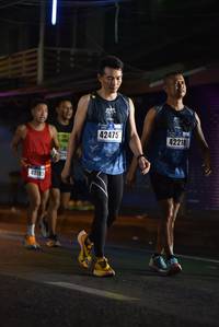BIB: 42475, 42218, 4018
                            <button type="button" onclick="openModal(16761968)" class="btn btn-primary btn-sm float-right btn-popup" data-toggle="modal" data-target=".modal-high-quality">
                        <i class="fas fa-shopping-cart"></i> Add to Cart
                    </button>
                                            <button type="button" onclick="isThisMe(16761968, true)" class="btn btn-success btn-sm float-right btn-popup btn-isme hidden" data-toggle="tooltip" data-placement="bottom" title="นี่คือรูปของคุณใช่ไหม คลิกที่นี่เพื่อเอาเข้าอัลบั้ม">
                        <i class="fas fa-plus"></i> Add to album
                    </button>
                    <button type="button" onclick="isThisMe(16761968, false)" class="btn btn-warning btn-sm float-right btn-popup btn-isnotme hidden">
                        <i class="fas fa-ban"></i> Remove from album
                    </button>