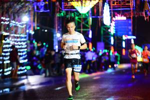 BIB: 41435
                            <button type="button" onclick="openModal(16117370)" class="btn btn-primary btn-sm float-right btn-popup" data-toggle="modal" data-target=".modal-high-quality">
                        <i class="fas fa-shopping-cart"></i> Add to Cart
                    </button>
                                            <button type="button" onclick="isThisMe(16117370, true)" class="btn btn-success btn-sm float-right btn-popup btn-isme hidden" data-toggle="tooltip" data-placement="bottom" title="นี่คือรูปของคุณใช่ไหม คลิกที่นี่เพื่อเอาเข้าอัลบั้ม">
                        <i class="fas fa-plus"></i> Add to album
                    </button>
                    <button type="button" onclick="isThisMe(16117370, false)" class="btn btn-warning btn-sm float-right btn-popup btn-isnotme hidden">
                        <i class="fas fa-ban"></i> Remove from album
                    </button>