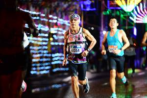 BIB: 41354, 201
                            <button type="button" onclick="openModal(16118054)" class="btn btn-primary btn-sm float-right btn-popup" data-toggle="modal" data-target=".modal-high-quality">
                        <i class="fas fa-shopping-cart"></i> Add to Cart
                    </button>
                                            <button type="button" onclick="isThisMe(16118054, true)" class="btn btn-success btn-sm float-right btn-popup btn-isme hidden" data-toggle="tooltip" data-placement="bottom" title="นี่คือรูปของคุณใช่ไหม คลิกที่นี่เพื่อเอาเข้าอัลบั้ม">
                        <i class="fas fa-plus"></i> Add to album
                    </button>
                    <button type="button" onclick="isThisMe(16118054, false)" class="btn btn-warning btn-sm float-right btn-popup btn-isnotme hidden">
                        <i class="fas fa-ban"></i> Remove from album
                    </button>