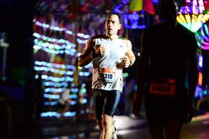 BIB: 310, 41638
                            <button type="button" onclick="openModal(16117245)" class="btn btn-primary btn-sm float-right btn-popup" data-toggle="modal" data-target=".modal-high-quality">
                        <i class="fas fa-shopping-cart"></i> Add to Cart
                    </button>
                                            <button type="button" onclick="isThisMe(16117245, true)" class="btn btn-success btn-sm float-right btn-popup btn-isme hidden" data-toggle="tooltip" data-placement="bottom" title="นี่คือรูปของคุณใช่ไหม คลิกที่นี่เพื่อเอาเข้าอัลบั้ม">
                        <i class="fas fa-plus"></i> Add to album
                    </button>
                    <button type="button" onclick="isThisMe(16117245, false)" class="btn btn-warning btn-sm float-right btn-popup btn-isnotme hidden">
                        <i class="fas fa-ban"></i> Remove from album
                    </button>