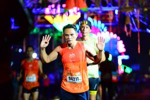 BIB: 94211
                            <button type="button" onclick="openModal(16143526)" class="btn btn-primary btn-sm float-right btn-popup" data-toggle="modal" data-target=".modal-high-quality">
                        <i class="fas fa-shopping-cart"></i> Add to Cart
                    </button>
                                            <button type="button" onclick="isThisMe(16143526, true)" class="btn btn-success btn-sm float-right btn-popup btn-isme hidden" data-toggle="tooltip" data-placement="bottom" title="นี่คือรูปของคุณใช่ไหม คลิกที่นี่เพื่อเอาเข้าอัลบั้ม">
                        <i class="fas fa-plus"></i> Add to album
                    </button>
                    <button type="button" onclick="isThisMe(16143526, false)" class="btn btn-warning btn-sm float-right btn-popup btn-isnotme hidden">
                        <i class="fas fa-ban"></i> Remove from album
                    </button>
