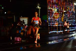 BIB: 043
                            <button type="button" onclick="openModal(16116357)" class="btn btn-primary btn-sm float-right btn-popup" data-toggle="modal" data-target=".modal-high-quality">
                        <i class="fas fa-shopping-cart"></i> Add to Cart
                    </button>
                                            <button type="button" onclick="isThisMe(16116357, true)" class="btn btn-success btn-sm float-right btn-popup btn-isme hidden" data-toggle="tooltip" data-placement="bottom" title="นี่คือรูปของคุณใช่ไหม คลิกที่นี่เพื่อเอาเข้าอัลบั้ม">
                        <i class="fas fa-plus"></i> Add to album
                    </button>
                    <button type="button" onclick="isThisMe(16116357, false)" class="btn btn-warning btn-sm float-right btn-popup btn-isnotme hidden">
                        <i class="fas fa-ban"></i> Remove from album
                    </button>