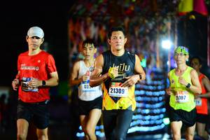 BIB: 403, 21309, 087
                            <button type="button" onclick="openModal(16133853)" class="btn btn-primary btn-sm float-right btn-popup" data-toggle="modal" data-target=".modal-high-quality">
                        <i class="fas fa-shopping-cart"></i> Add to Cart
                    </button>
                                            <button type="button" onclick="isThisMe(16133853, true)" class="btn btn-success btn-sm float-right btn-popup btn-isme hidden" data-toggle="tooltip" data-placement="bottom" title="นี่คือรูปของคุณใช่ไหม คลิกที่นี่เพื่อเอาเข้าอัลบั้ม">
                        <i class="fas fa-plus"></i> Add to album
                    </button>
                    <button type="button" onclick="isThisMe(16133853, false)" class="btn btn-warning btn-sm float-right btn-popup btn-isnotme hidden">
                        <i class="fas fa-ban"></i> Remove from album
                    </button>