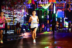 BIB: 20232, 2289
                            <button type="button" onclick="openModal(16117730)" class="btn btn-primary btn-sm float-right btn-popup" data-toggle="modal" data-target=".modal-high-quality">
                        <i class="fas fa-shopping-cart"></i> Add to Cart
                    </button>
                                            <button type="button" onclick="isThisMe(16117730, true)" class="btn btn-success btn-sm float-right btn-popup btn-isme hidden" data-toggle="tooltip" data-placement="bottom" title="นี่คือรูปของคุณใช่ไหม คลิกที่นี่เพื่อเอาเข้าอัลบั้ม">
                        <i class="fas fa-plus"></i> Add to album
                    </button>
                    <button type="button" onclick="isThisMe(16117730, false)" class="btn btn-warning btn-sm float-right btn-popup btn-isnotme hidden">
                        <i class="fas fa-ban"></i> Remove from album
                    </button>