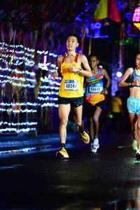 BIB: 40249, 40646
                            <button type="button" onclick="openModal(16115146)" class="btn btn-primary btn-sm float-right btn-popup" data-toggle="modal" data-target=".modal-high-quality">
                        <i class="fas fa-shopping-cart"></i> Add to Cart
                    </button>
                                            <button type="button" onclick="isThisMe(16115146, true)" class="btn btn-success btn-sm float-right btn-popup btn-isme hidden" data-toggle="tooltip" data-placement="bottom" title="นี่คือรูปของคุณใช่ไหม คลิกที่นี่เพื่อเอาเข้าอัลบั้ม">
                        <i class="fas fa-plus"></i> Add to album
                    </button>
                    <button type="button" onclick="isThisMe(16115146, false)" class="btn btn-warning btn-sm float-right btn-popup btn-isnotme hidden">
                        <i class="fas fa-ban"></i> Remove from album
                    </button>