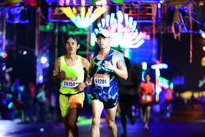 BIB: 69201, 20154
                            <button type="button" onclick="openModal(16119712)" class="btn btn-primary btn-sm float-right btn-popup" data-toggle="modal" data-target=".modal-high-quality">
                        <i class="fas fa-shopping-cart"></i> Add to Cart
                    </button>
                                            <button type="button" onclick="isThisMe(16119712, true)" class="btn btn-success btn-sm float-right btn-popup btn-isme hidden" data-toggle="tooltip" data-placement="bottom" title="นี่คือรูปของคุณใช่ไหม คลิกที่นี่เพื่อเอาเข้าอัลบั้ม">
                        <i class="fas fa-plus"></i> Add to album
                    </button>
                    <button type="button" onclick="isThisMe(16119712, false)" class="btn btn-warning btn-sm float-right btn-popup btn-isnotme hidden">
                        <i class="fas fa-ban"></i> Remove from album
                    </button>