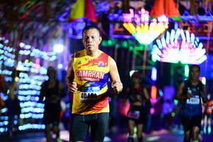 BIB: 40464
                            <button type="button" onclick="openModal(16139342)" class="btn btn-primary btn-sm float-right btn-popup" data-toggle="modal" data-target=".modal-high-quality">
                        <i class="fas fa-shopping-cart"></i> Add to Cart
                    </button>
                                            <button type="button" onclick="isThisMe(16139342, true)" class="btn btn-success btn-sm float-right btn-popup btn-isme hidden" data-toggle="tooltip" data-placement="bottom" title="นี่คือรูปของคุณใช่ไหม คลิกที่นี่เพื่อเอาเข้าอัลบั้ม">
                        <i class="fas fa-plus"></i> Add to album
                    </button>
                    <button type="button" onclick="isThisMe(16139342, false)" class="btn btn-warning btn-sm float-right btn-popup btn-isnotme hidden">
                        <i class="fas fa-ban"></i> Remove from album
                    </button>