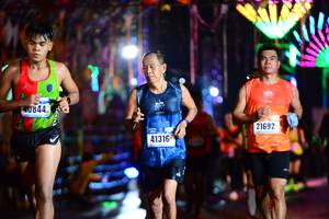 BIB: 0844, 21692, 41316
                            <button type="button" onclick="openModal(16143827)" class="btn btn-primary btn-sm float-right btn-popup" data-toggle="modal" data-target=".modal-high-quality">
                        <i class="fas fa-shopping-cart"></i> Add to Cart
                    </button>
                                            <button type="button" onclick="isThisMe(16143827, true)" class="btn btn-success btn-sm float-right btn-popup btn-isme hidden" data-toggle="tooltip" data-placement="bottom" title="นี่คือรูปของคุณใช่ไหม คลิกที่นี่เพื่อเอาเข้าอัลบั้ม">
                        <i class="fas fa-plus"></i> Add to album
                    </button>
                    <button type="button" onclick="isThisMe(16143827, false)" class="btn btn-warning btn-sm float-right btn-popup btn-isnotme hidden">
                        <i class="fas fa-ban"></i> Remove from album
                    </button>