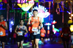 BIB: 21078, 018
                            <button type="button" onclick="openModal(16140877)" class="btn btn-primary btn-sm float-right btn-popup" data-toggle="modal" data-target=".modal-high-quality">
                        <i class="fas fa-shopping-cart"></i> Add to Cart
                    </button>
                                            <button type="button" onclick="isThisMe(16140877, true)" class="btn btn-success btn-sm float-right btn-popup btn-isme hidden" data-toggle="tooltip" data-placement="bottom" title="นี่คือรูปของคุณใช่ไหม คลิกที่นี่เพื่อเอาเข้าอัลบั้ม">
                        <i class="fas fa-plus"></i> Add to album
                    </button>
                    <button type="button" onclick="isThisMe(16140877, false)" class="btn btn-warning btn-sm float-right btn-popup btn-isnotme hidden">
                        <i class="fas fa-ban"></i> Remove from album
                    </button>