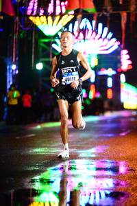 BIB: 40111
                            <button type="button" onclick="openModal(16115291)" class="btn btn-primary btn-sm float-right btn-popup" data-toggle="modal" data-target=".modal-high-quality">
                        <i class="fas fa-shopping-cart"></i> Add to Cart
                    </button>
                                            <button type="button" onclick="isThisMe(16115291, true)" class="btn btn-success btn-sm float-right btn-popup btn-isme hidden" data-toggle="tooltip" data-placement="bottom" title="นี่คือรูปของคุณใช่ไหม คลิกที่นี่เพื่อเอาเข้าอัลบั้ม">
                        <i class="fas fa-plus"></i> Add to album
                    </button>
                    <button type="button" onclick="isThisMe(16115291, false)" class="btn btn-warning btn-sm float-right btn-popup btn-isnotme hidden">
                        <i class="fas fa-ban"></i> Remove from album
                    </button>