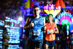 BIB: 0552, 202
                            <button type="button" onclick="openModal(16139120)" class="btn btn-primary btn-sm float-right btn-popup" data-toggle="modal" data-target=".modal-high-quality">
                        <i class="fas fa-shopping-cart"></i> Add to Cart
                    </button>
                                            <button type="button" onclick="isThisMe(16139120, true)" class="btn btn-success btn-sm float-right btn-popup btn-isme hidden" data-toggle="tooltip" data-placement="bottom" title="นี่คือรูปของคุณใช่ไหม คลิกที่นี่เพื่อเอาเข้าอัลบั้ม">
                        <i class="fas fa-plus"></i> Add to album
                    </button>
                    <button type="button" onclick="isThisMe(16139120, false)" class="btn btn-warning btn-sm float-right btn-popup btn-isnotme hidden">
                        <i class="fas fa-ban"></i> Remove from album
                    </button>