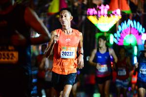 BIB: 20237, 0552, 068
                            <button type="button" onclick="openModal(16139126)" class="btn btn-primary btn-sm float-right btn-popup" data-toggle="modal" data-target=".modal-high-quality">
                        <i class="fas fa-shopping-cart"></i> Add to Cart
                    </button>
                                            <button type="button" onclick="isThisMe(16139126, true)" class="btn btn-success btn-sm float-right btn-popup btn-isme hidden" data-toggle="tooltip" data-placement="bottom" title="นี่คือรูปของคุณใช่ไหม คลิกที่นี่เพื่อเอาเข้าอัลบั้ม">
                        <i class="fas fa-plus"></i> Add to album
                    </button>
                    <button type="button" onclick="isThisMe(16139126, false)" class="btn btn-warning btn-sm float-right btn-popup btn-isnotme hidden">
                        <i class="fas fa-ban"></i> Remove from album
                    </button>