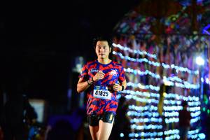 BIB: 41825
                            <button type="button" onclick="openModal(16117576)" class="btn btn-primary btn-sm float-right btn-popup" data-toggle="modal" data-target=".modal-high-quality">
                        <i class="fas fa-shopping-cart"></i> Add to Cart
                    </button>
                                            <button type="button" onclick="isThisMe(16117576, true)" class="btn btn-success btn-sm float-right btn-popup btn-isme hidden" data-toggle="tooltip" data-placement="bottom" title="นี่คือรูปของคุณใช่ไหม คลิกที่นี่เพื่อเอาเข้าอัลบั้ม">
                        <i class="fas fa-plus"></i> Add to album
                    </button>
                    <button type="button" onclick="isThisMe(16117576, false)" class="btn btn-warning btn-sm float-right btn-popup btn-isnotme hidden">
                        <i class="fas fa-ban"></i> Remove from album
                    </button>