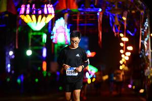 BIB: 42040
                            <button type="button" onclick="openModal(16303190)" class="btn btn-primary btn-sm float-right btn-popup" data-toggle="modal" data-target=".modal-high-quality">
                        <i class="fas fa-shopping-cart"></i> Add to Cart
                    </button>
                                            <button type="button" onclick="isThisMe(16303190, true)" class="btn btn-success btn-sm float-right btn-popup btn-isme hidden" data-toggle="tooltip" data-placement="bottom" title="นี่คือรูปของคุณใช่ไหม คลิกที่นี่เพื่อเอาเข้าอัลบั้ม">
                        <i class="fas fa-plus"></i> Add to album
                    </button>
                    <button type="button" onclick="isThisMe(16303190, false)" class="btn btn-warning btn-sm float-right btn-popup btn-isnotme hidden">
                        <i class="fas fa-ban"></i> Remove from album
                    </button>