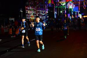 BIB: 4284, 1705
                            <button type="button" onclick="openModal(16302296)" class="btn btn-primary btn-sm float-right btn-popup" data-toggle="modal" data-target=".modal-high-quality">
                        <i class="fas fa-shopping-cart"></i> Add to Cart
                    </button>
                                            <button type="button" onclick="isThisMe(16302296, true)" class="btn btn-success btn-sm float-right btn-popup btn-isme hidden" data-toggle="tooltip" data-placement="bottom" title="นี่คือรูปของคุณใช่ไหม คลิกที่นี่เพื่อเอาเข้าอัลบั้ม">
                        <i class="fas fa-plus"></i> Add to album
                    </button>
                    <button type="button" onclick="isThisMe(16302296, false)" class="btn btn-warning btn-sm float-right btn-popup btn-isnotme hidden">
                        <i class="fas fa-ban"></i> Remove from album
                    </button>