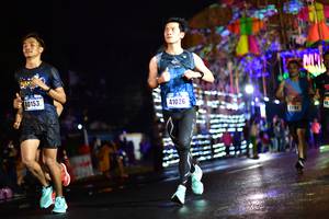 BIB: 40153, 41026
                            <button type="button" onclick="openModal(16497276)" class="btn btn-primary btn-sm float-right btn-popup" data-toggle="modal" data-target=".modal-high-quality">
                        <i class="fas fa-shopping-cart"></i> Add to Cart
                    </button>
                                            <button type="button" onclick="isThisMe(16497276, true)" class="btn btn-success btn-sm float-right btn-popup btn-isme hidden" data-toggle="tooltip" data-placement="bottom" title="นี่คือรูปของคุณใช่ไหม คลิกที่นี่เพื่อเอาเข้าอัลบั้ม">
                        <i class="fas fa-plus"></i> Add to album
                    </button>
                    <button type="button" onclick="isThisMe(16497276, false)" class="btn btn-warning btn-sm float-right btn-popup btn-isnotme hidden">
                        <i class="fas fa-ban"></i> Remove from album
                    </button>