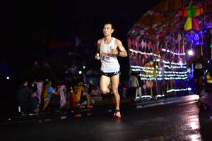 BIB: 201
                            <button type="button" onclick="openModal(16487597)" class="btn btn-primary btn-sm float-right btn-popup" data-toggle="modal" data-target=".modal-high-quality">
                        <i class="fas fa-shopping-cart"></i> Add to Cart
                    </button>
                                            <button type="button" onclick="isThisMe(16487597, true)" class="btn btn-success btn-sm float-right btn-popup btn-isme hidden" data-toggle="tooltip" data-placement="bottom" title="นี่คือรูปของคุณใช่ไหม คลิกที่นี่เพื่อเอาเข้าอัลบั้ม">
                        <i class="fas fa-plus"></i> Add to album
                    </button>
                    <button type="button" onclick="isThisMe(16487597, false)" class="btn btn-warning btn-sm float-right btn-popup btn-isnotme hidden">
                        <i class="fas fa-ban"></i> Remove from album
                    </button>