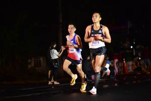 BIB: 20279, 0164
                            <button type="button" onclick="openModal(16488345)" class="btn btn-primary btn-sm float-right btn-popup" data-toggle="modal" data-target=".modal-high-quality">
                        <i class="fas fa-shopping-cart"></i> Add to Cart
                    </button>
                                            <button type="button" onclick="isThisMe(16488345, true)" class="btn btn-success btn-sm float-right btn-popup btn-isme hidden" data-toggle="tooltip" data-placement="bottom" title="นี่คือรูปของคุณใช่ไหม คลิกที่นี่เพื่อเอาเข้าอัลบั้ม">
                        <i class="fas fa-plus"></i> Add to album
                    </button>
                    <button type="button" onclick="isThisMe(16488345, false)" class="btn btn-warning btn-sm float-right btn-popup btn-isnotme hidden">
                        <i class="fas fa-ban"></i> Remove from album
                    </button>