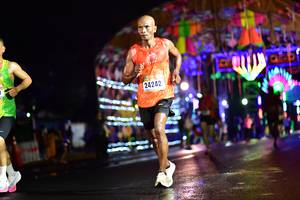 BIB: 24242
                            <button type="button" onclick="openModal(16497108)" class="btn btn-primary btn-sm float-right btn-popup" data-toggle="modal" data-target=".modal-high-quality">
                        <i class="fas fa-shopping-cart"></i> Add to Cart
                    </button>
                                            <button type="button" onclick="isThisMe(16497108, true)" class="btn btn-success btn-sm float-right btn-popup btn-isme hidden" data-toggle="tooltip" data-placement="bottom" title="นี่คือรูปของคุณใช่ไหม คลิกที่นี่เพื่อเอาเข้าอัลบั้ม">
                        <i class="fas fa-plus"></i> Add to album
                    </button>
                    <button type="button" onclick="isThisMe(16497108, false)" class="btn btn-warning btn-sm float-right btn-popup btn-isnotme hidden">
                        <i class="fas fa-ban"></i> Remove from album
                    </button>