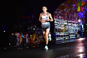 BIB: 122
                            <button type="button" onclick="openModal(16487674)" class="btn btn-primary btn-sm float-right btn-popup" data-toggle="modal" data-target=".modal-high-quality">
                        <i class="fas fa-shopping-cart"></i> Add to Cart
                    </button>
                                            <button type="button" onclick="isThisMe(16487674, true)" class="btn btn-success btn-sm float-right btn-popup btn-isme hidden" data-toggle="tooltip" data-placement="bottom" title="นี่คือรูปของคุณใช่ไหม คลิกที่นี่เพื่อเอาเข้าอัลบั้ม">
                        <i class="fas fa-plus"></i> Add to album
                    </button>
                    <button type="button" onclick="isThisMe(16487674, false)" class="btn btn-warning btn-sm float-right btn-popup btn-isnotme hidden">
                        <i class="fas fa-ban"></i> Remove from album
                    </button>