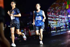 BIB: 40588
                            <button type="button" onclick="openModal(16491215)" class="btn btn-primary btn-sm float-right btn-popup" data-toggle="modal" data-target=".modal-high-quality">
                        <i class="fas fa-shopping-cart"></i> Add to Cart
                    </button>
                                            <button type="button" onclick="isThisMe(16491215, true)" class="btn btn-success btn-sm float-right btn-popup btn-isme hidden" data-toggle="tooltip" data-placement="bottom" title="นี่คือรูปของคุณใช่ไหม คลิกที่นี่เพื่อเอาเข้าอัลบั้ม">
                        <i class="fas fa-plus"></i> Add to album
                    </button>
                    <button type="button" onclick="isThisMe(16491215, false)" class="btn btn-warning btn-sm float-right btn-popup btn-isnotme hidden">
                        <i class="fas fa-ban"></i> Remove from album
                    </button>