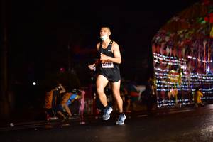 BIB: 22566
                            <button type="button" onclick="openModal(16520411)" class="btn btn-primary btn-sm float-right btn-popup" data-toggle="modal" data-target=".modal-high-quality">
                        <i class="fas fa-shopping-cart"></i> Add to Cart
                    </button>
                                            <button type="button" onclick="isThisMe(16520411, true)" class="btn btn-success btn-sm float-right btn-popup btn-isme hidden" data-toggle="tooltip" data-placement="bottom" title="นี่คือรูปของคุณใช่ไหม คลิกที่นี่เพื่อเอาเข้าอัลบั้ม">
                        <i class="fas fa-plus"></i> Add to album
                    </button>
                    <button type="button" onclick="isThisMe(16520411, false)" class="btn btn-warning btn-sm float-right btn-popup btn-isnotme hidden">
                        <i class="fas fa-ban"></i> Remove from album
                    </button>