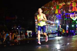 BIB: 2201
                            <button type="button" onclick="openModal(16487044)" class="btn btn-primary btn-sm float-right btn-popup" data-toggle="modal" data-target=".modal-high-quality">
                        <i class="fas fa-shopping-cart"></i> Add to Cart
                    </button>
                                            <button type="button" onclick="isThisMe(16487044, true)" class="btn btn-success btn-sm float-right btn-popup btn-isme hidden" data-toggle="tooltip" data-placement="bottom" title="นี่คือรูปของคุณใช่ไหม คลิกที่นี่เพื่อเอาเข้าอัลบั้ม">
                        <i class="fas fa-plus"></i> Add to album
                    </button>
                    <button type="button" onclick="isThisMe(16487044, false)" class="btn btn-warning btn-sm float-right btn-popup btn-isnotme hidden">
                        <i class="fas fa-ban"></i> Remove from album
                    </button>