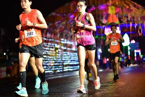 BIB: 0502, 579, 20669
                            <button type="button" onclick="openModal(16518022)" class="btn btn-primary btn-sm float-right btn-popup" data-toggle="modal" data-target=".modal-high-quality">
                        <i class="fas fa-shopping-cart"></i> Add to Cart
                    </button>
                                            <button type="button" onclick="isThisMe(16518022, true)" class="btn btn-success btn-sm float-right btn-popup btn-isme hidden" data-toggle="tooltip" data-placement="bottom" title="นี่คือรูปของคุณใช่ไหม คลิกที่นี่เพื่อเอาเข้าอัลบั้ม">
                        <i class="fas fa-plus"></i> Add to album
                    </button>
                    <button type="button" onclick="isThisMe(16518022, false)" class="btn btn-warning btn-sm float-right btn-popup btn-isnotme hidden">
                        <i class="fas fa-ban"></i> Remove from album
                    </button>