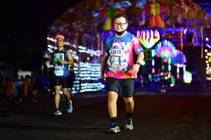 BIB: 43070, 1566
                            <button type="button" onclick="openModal(17006220)" class="btn btn-primary btn-sm float-right btn-popup" data-toggle="modal" data-target=".modal-high-quality">
                        <i class="fas fa-shopping-cart"></i> Add to Cart
                    </button>
                                            <button type="button" onclick="isThisMe(17006220, true)" class="btn btn-success btn-sm float-right btn-popup btn-isme hidden" data-toggle="tooltip" data-placement="bottom" title="นี่คือรูปของคุณใช่ไหม คลิกที่นี่เพื่อเอาเข้าอัลบั้ม">
                        <i class="fas fa-plus"></i> Add to album
                    </button>
                    <button type="button" onclick="isThisMe(17006220, false)" class="btn btn-warning btn-sm float-right btn-popup btn-isnotme hidden">
                        <i class="fas fa-ban"></i> Remove from album
                    </button>