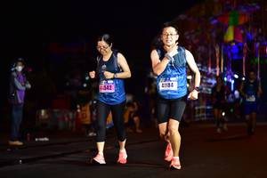 BIB: 44542, 41184
                            <button type="button" onclick="openModal(17003157)" class="btn btn-primary btn-sm float-right btn-popup" data-toggle="modal" data-target=".modal-high-quality">
                        <i class="fas fa-shopping-cart"></i> Add to Cart
                    </button>
                                            <button type="button" onclick="isThisMe(17003157, true)" class="btn btn-success btn-sm float-right btn-popup btn-isme hidden" data-toggle="tooltip" data-placement="bottom" title="นี่คือรูปของคุณใช่ไหม คลิกที่นี่เพื่อเอาเข้าอัลบั้ม">
                        <i class="fas fa-plus"></i> Add to album
                    </button>
                    <button type="button" onclick="isThisMe(17003157, false)" class="btn btn-warning btn-sm float-right btn-popup btn-isnotme hidden">
                        <i class="fas fa-ban"></i> Remove from album
                    </button>