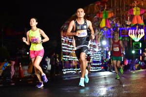 BIB: 2205, 3185
                            <button type="button" onclick="openModal(16489285)" class="btn btn-primary btn-sm float-right btn-popup" data-toggle="modal" data-target=".modal-high-quality">
                        <i class="fas fa-shopping-cart"></i> Add to Cart
                    </button>
                                            <button type="button" onclick="isThisMe(16489285, true)" class="btn btn-success btn-sm float-right btn-popup btn-isme hidden" data-toggle="tooltip" data-placement="bottom" title="นี่คือรูปของคุณใช่ไหม คลิกที่นี่เพื่อเอาเข้าอัลบั้ม">
                        <i class="fas fa-plus"></i> Add to album
                    </button>
                    <button type="button" onclick="isThisMe(16489285, false)" class="btn btn-warning btn-sm float-right btn-popup btn-isnotme hidden">
                        <i class="fas fa-ban"></i> Remove from album
                    </button>