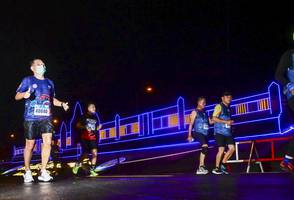 BIB: 40040
                            <button type="button" onclick="openModal(17974797)" class="btn btn-primary btn-sm float-right btn-popup" data-toggle="modal" data-target=".modal-high-quality">
                        <i class="fas fa-shopping-cart"></i> Add to Cart
                    </button>
                                            <button type="button" onclick="isThisMe(17974797, true)" class="btn btn-success btn-sm float-right btn-popup btn-isme hidden" data-toggle="tooltip" data-placement="bottom" title="นี่คือรูปของคุณใช่ไหม คลิกที่นี่เพื่อเอาเข้าอัลบั้ม">
                        <i class="fas fa-plus"></i> Add to album
                    </button>
                    <button type="button" onclick="isThisMe(17974797, false)" class="btn btn-warning btn-sm float-right btn-popup btn-isnotme hidden">
                        <i class="fas fa-ban"></i> Remove from album
                    </button>