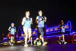 BIB: 421, 431
                            <button type="button" onclick="openModal(17997810)" class="btn btn-primary btn-sm float-right btn-popup" data-toggle="modal" data-target=".modal-high-quality">
                        <i class="fas fa-shopping-cart"></i> Add to Cart
                    </button>
                                            <button type="button" onclick="isThisMe(17997810, true)" class="btn btn-success btn-sm float-right btn-popup btn-isme hidden" data-toggle="tooltip" data-placement="bottom" title="นี่คือรูปของคุณใช่ไหม คลิกที่นี่เพื่อเอาเข้าอัลบั้ม">
                        <i class="fas fa-plus"></i> Add to album
                    </button>
                    <button type="button" onclick="isThisMe(17997810, false)" class="btn btn-warning btn-sm float-right btn-popup btn-isnotme hidden">
                        <i class="fas fa-ban"></i> Remove from album
                    </button>