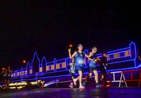 BIB: 4038
                            <button type="button" onclick="openModal(17934651)" class="btn btn-primary btn-sm float-right btn-popup" data-toggle="modal" data-target=".modal-high-quality">
                        <i class="fas fa-shopping-cart"></i> Add to Cart
                    </button>
                                            <button type="button" onclick="isThisMe(17934651, true)" class="btn btn-success btn-sm float-right btn-popup btn-isme hidden" data-toggle="tooltip" data-placement="bottom" title="นี่คือรูปของคุณใช่ไหม คลิกที่นี่เพื่อเอาเข้าอัลบั้ม">
                        <i class="fas fa-plus"></i> Add to album
                    </button>
                    <button type="button" onclick="isThisMe(17934651, false)" class="btn btn-warning btn-sm float-right btn-popup btn-isnotme hidden">
                        <i class="fas fa-ban"></i> Remove from album
                    </button>