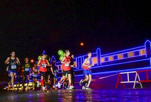 BIB: 421
                            <button type="button" onclick="openModal(17888627)" class="btn btn-primary btn-sm float-right btn-popup" data-toggle="modal" data-target=".modal-high-quality">
                        <i class="fas fa-shopping-cart"></i> Add to Cart
                    </button>
                                            <button type="button" onclick="isThisMe(17888627, true)" class="btn btn-success btn-sm float-right btn-popup btn-isme hidden" data-toggle="tooltip" data-placement="bottom" title="นี่คือรูปของคุณใช่ไหม คลิกที่นี่เพื่อเอาเข้าอัลบั้ม">
                        <i class="fas fa-plus"></i> Add to album
                    </button>
                    <button type="button" onclick="isThisMe(17888627, false)" class="btn btn-warning btn-sm float-right btn-popup btn-isnotme hidden">
                        <i class="fas fa-ban"></i> Remove from album
                    </button>