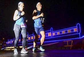 BIB: 441
                            <button type="button" onclick="openModal(17975118)" class="btn btn-primary btn-sm float-right btn-popup" data-toggle="modal" data-target=".modal-high-quality">
                        <i class="fas fa-shopping-cart"></i> Add to Cart
                    </button>
                                            <button type="button" onclick="isThisMe(17975118, true)" class="btn btn-success btn-sm float-right btn-popup btn-isme hidden" data-toggle="tooltip" data-placement="bottom" title="นี่คือรูปของคุณใช่ไหม คลิกที่นี่เพื่อเอาเข้าอัลบั้ม">
                        <i class="fas fa-plus"></i> Add to album
                    </button>
                    <button type="button" onclick="isThisMe(17975118, false)" class="btn btn-warning btn-sm float-right btn-popup btn-isnotme hidden">
                        <i class="fas fa-ban"></i> Remove from album
                    </button>