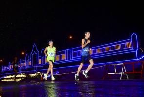 BIB: 407, 40175
                            <button type="button" onclick="openModal(17883991)" class="btn btn-primary btn-sm float-right btn-popup" data-toggle="modal" data-target=".modal-high-quality">
                        <i class="fas fa-shopping-cart"></i> Add to Cart
                    </button>
                                            <button type="button" onclick="isThisMe(17883991, true)" class="btn btn-success btn-sm float-right btn-popup btn-isme hidden" data-toggle="tooltip" data-placement="bottom" title="นี่คือรูปของคุณใช่ไหม คลิกที่นี่เพื่อเอาเข้าอัลบั้ม">
                        <i class="fas fa-plus"></i> Add to album
                    </button>
                    <button type="button" onclick="isThisMe(17883991, false)" class="btn btn-warning btn-sm float-right btn-popup btn-isnotme hidden">
                        <i class="fas fa-ban"></i> Remove from album
                    </button>