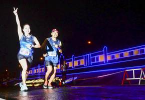 BIB: 3076
                            <button type="button" onclick="openModal(17934544)" class="btn btn-primary btn-sm float-right btn-popup" data-toggle="modal" data-target=".modal-high-quality">
                        <i class="fas fa-shopping-cart"></i> Add to Cart
                    </button>
                                            <button type="button" onclick="isThisMe(17934544, true)" class="btn btn-success btn-sm float-right btn-popup btn-isme hidden" data-toggle="tooltip" data-placement="bottom" title="นี่คือรูปของคุณใช่ไหม คลิกที่นี่เพื่อเอาเข้าอัลบั้ม">
                        <i class="fas fa-plus"></i> Add to album
                    </button>
                    <button type="button" onclick="isThisMe(17934544, false)" class="btn btn-warning btn-sm float-right btn-popup btn-isnotme hidden">
                        <i class="fas fa-ban"></i> Remove from album
                    </button>