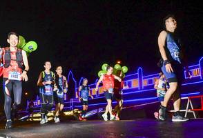 BIB: 
                            <button type="button" onclick="openModal(17997841)" class="btn btn-primary btn-sm float-right btn-popup" data-toggle="modal" data-target=".modal-high-quality">
                        <i class="fas fa-shopping-cart"></i> Add to Cart
                    </button>
                                            <button type="button" onclick="isThisMe(17997841, true)" class="btn btn-success btn-sm float-right btn-popup btn-isme hidden" data-toggle="tooltip" data-placement="bottom" title="นี่คือรูปของคุณใช่ไหม คลิกที่นี่เพื่อเอาเข้าอัลบั้ม">
                        <i class="fas fa-plus"></i> Add to album
                    </button>
                    <button type="button" onclick="isThisMe(17997841, false)" class="btn btn-warning btn-sm float-right btn-popup btn-isnotme hidden">
                        <i class="fas fa-ban"></i> Remove from album
                    </button>