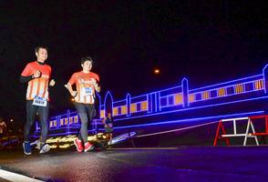 BIB: 1894, 40818
                            <button type="button" onclick="openModal(17997570)" class="btn btn-primary btn-sm float-right btn-popup" data-toggle="modal" data-target=".modal-high-quality">
                        <i class="fas fa-shopping-cart"></i> Add to Cart
                    </button>
                                            <button type="button" onclick="isThisMe(17997570, true)" class="btn btn-success btn-sm float-right btn-popup btn-isme hidden" data-toggle="tooltip" data-placement="bottom" title="นี่คือรูปของคุณใช่ไหม คลิกที่นี่เพื่อเอาเข้าอัลบั้ม">
                        <i class="fas fa-plus"></i> Add to album
                    </button>
                    <button type="button" onclick="isThisMe(17997570, false)" class="btn btn-warning btn-sm float-right btn-popup btn-isnotme hidden">
                        <i class="fas fa-ban"></i> Remove from album
                    </button>