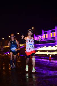 BIB: 0128, 40119
                            <button type="button" onclick="openModal(16384324)" class="btn btn-primary btn-sm float-right btn-popup" data-toggle="modal" data-target=".modal-high-quality">
                        <i class="fas fa-shopping-cart"></i> Add to Cart
                    </button>
                                            <button type="button" onclick="isThisMe(16384324, true)" class="btn btn-success btn-sm float-right btn-popup btn-isme hidden" data-toggle="tooltip" data-placement="bottom" title="นี่คือรูปของคุณใช่ไหม คลิกที่นี่เพื่อเอาเข้าอัลบั้ม">
                        <i class="fas fa-plus"></i> Add to album
                    </button>
                    <button type="button" onclick="isThisMe(16384324, false)" class="btn btn-warning btn-sm float-right btn-popup btn-isnotme hidden">
                        <i class="fas fa-ban"></i> Remove from album
                    </button>