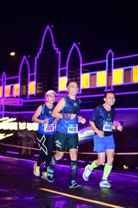 BIB: 4018, 14218, 40352
                            <button type="button" onclick="openModal(16593828)" class="btn btn-primary btn-sm float-right btn-popup" data-toggle="modal" data-target=".modal-high-quality">
                        <i class="fas fa-shopping-cart"></i> Add to Cart
                    </button>
                                            <button type="button" onclick="isThisMe(16593828, true)" class="btn btn-success btn-sm float-right btn-popup btn-isme hidden" data-toggle="tooltip" data-placement="bottom" title="นี่คือรูปของคุณใช่ไหม คลิกที่นี่เพื่อเอาเข้าอัลบั้ม">
                        <i class="fas fa-plus"></i> Add to album
                    </button>
                    <button type="button" onclick="isThisMe(16593828, false)" class="btn btn-warning btn-sm float-right btn-popup btn-isnotme hidden">
                        <i class="fas fa-ban"></i> Remove from album
                    </button>