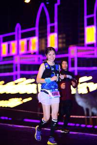 BIB: 4085
                            <button type="button" onclick="openModal(16642282)" class="btn btn-primary btn-sm float-right btn-popup" data-toggle="modal" data-target=".modal-high-quality">
                        <i class="fas fa-shopping-cart"></i> Add to Cart
                    </button>
                                            <button type="button" onclick="isThisMe(16642282, true)" class="btn btn-success btn-sm float-right btn-popup btn-isme hidden" data-toggle="tooltip" data-placement="bottom" title="นี่คือรูปของคุณใช่ไหม คลิกที่นี่เพื่อเอาเข้าอัลบั้ม">
                        <i class="fas fa-plus"></i> Add to album
                    </button>
                    <button type="button" onclick="isThisMe(16642282, false)" class="btn btn-warning btn-sm float-right btn-popup btn-isnotme hidden">
                        <i class="fas fa-ban"></i> Remove from album
                    </button>