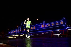 BIB: 401
                            <button type="button" onclick="openModal(16844143)" class="btn btn-primary btn-sm float-right btn-popup" data-toggle="modal" data-target=".modal-high-quality">
                        <i class="fas fa-shopping-cart"></i> Add to Cart
                    </button>
                                            <button type="button" onclick="isThisMe(16844143, true)" class="btn btn-success btn-sm float-right btn-popup btn-isme hidden" data-toggle="tooltip" data-placement="bottom" title="นี่คือรูปของคุณใช่ไหม คลิกที่นี่เพื่อเอาเข้าอัลบั้ม">
                        <i class="fas fa-plus"></i> Add to album
                    </button>
                    <button type="button" onclick="isThisMe(16844143, false)" class="btn btn-warning btn-sm float-right btn-popup btn-isnotme hidden">
                        <i class="fas fa-ban"></i> Remove from album
                    </button>