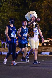BIB: 4079, 43214, 43157
                            <button type="button" onclick="openModal(17071422)" class="btn btn-primary btn-sm float-right btn-popup" data-toggle="modal" data-target=".modal-high-quality">
                        <i class="fas fa-shopping-cart"></i> Add to Cart
                    </button>
                                            <button type="button" onclick="isThisMe(17071422, true)" class="btn btn-success btn-sm float-right btn-popup btn-isme hidden" data-toggle="tooltip" data-placement="bottom" title="นี่คือรูปของคุณใช่ไหม คลิกที่นี่เพื่อเอาเข้าอัลบั้ม">
                        <i class="fas fa-plus"></i> Add to album
                    </button>
                    <button type="button" onclick="isThisMe(17071422, false)" class="btn btn-warning btn-sm float-right btn-popup btn-isnotme hidden">
                        <i class="fas fa-ban"></i> Remove from album
                    </button>